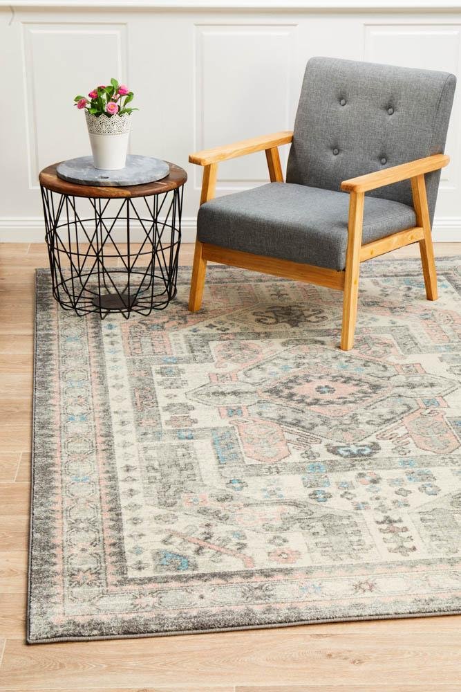 Avenue 704 Silver Rug