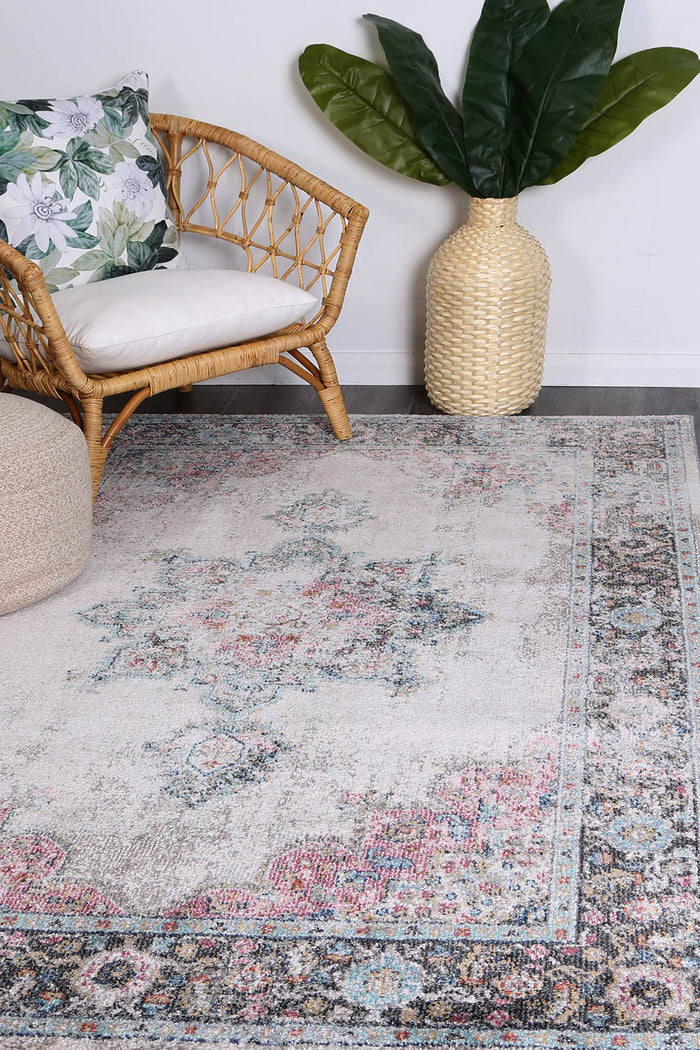 Brentwood Transitional Cream Rug