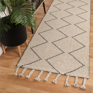 Leilani Diamond Tassel Ash Rug - Floorsome - Rug