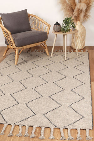 Leilani Diamond Tassel Ash Rug - Floorsome - Rug