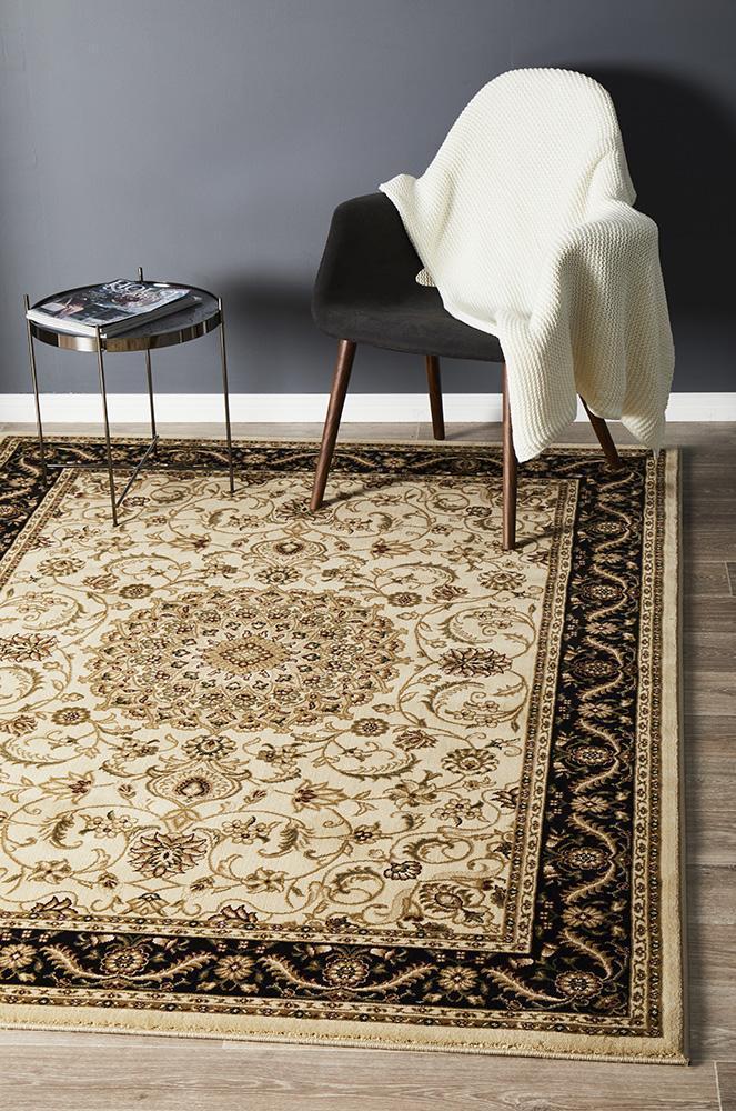 Medallion Rug Ivory with Black Border