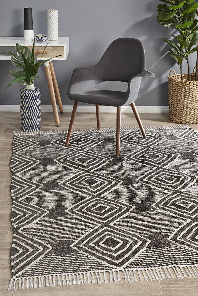 Miller 744 Charcoal Rug