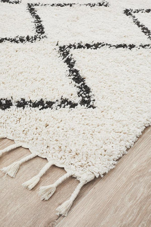 Saffron 11 White Rug - Floorsome - MODERN