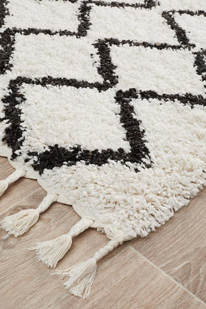 Saffron 11 White Runner Rug - Floorsome - MODERN