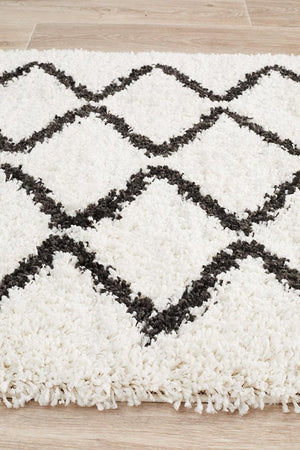 Saffron 11 White Runner Rug - Floorsome - MODERN