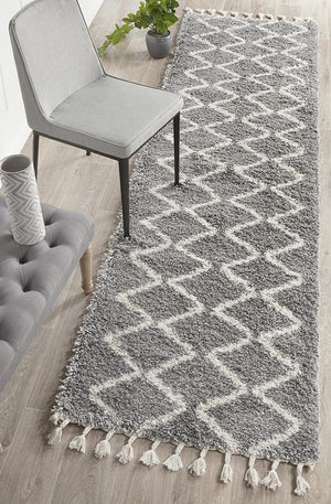 Saffron 22 Silver Runner Rug - Floorsome - MODERN