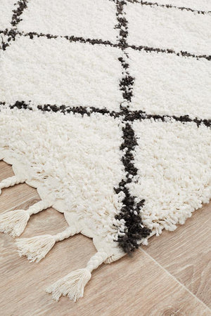 Saffron 22 White Runner Rug - Floorsome - MODERN