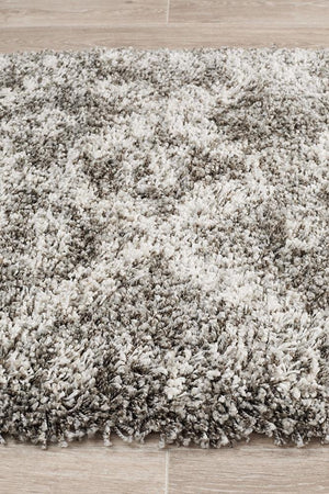 Saffron 33 Grey Runner Rug - Floorsome - MODERN