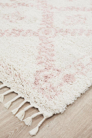 Saffron 33 Pink Rug - Floorsome - MODERN