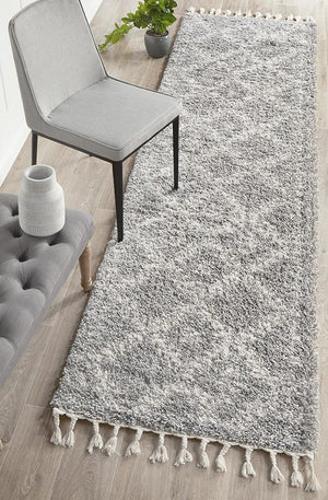 Saffron 33 Silver Runner Rug - Floorsome - MODERN