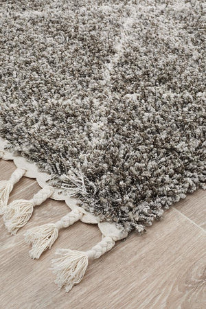 Saffron 44 Grey Runner Rug - Floorsome - MODERN