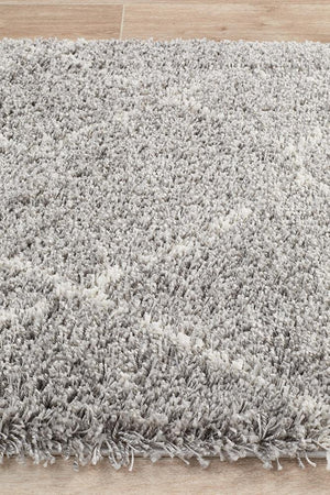 Saffron 44 Silver Runner Rug - Floorsome - MODERN