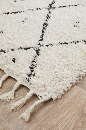 Saffron 44 White Runner Rug - Floorsome - MODERN