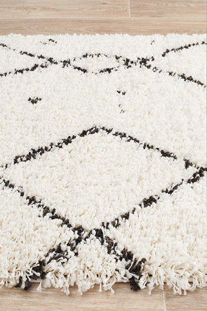 Saffron 44 White Runner Rug - Floorsome - MODERN