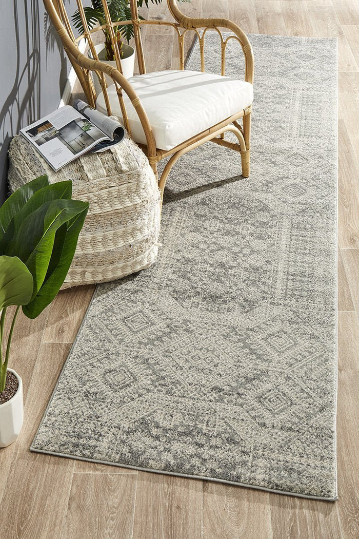 Zelda Silver Grey Runner Rug